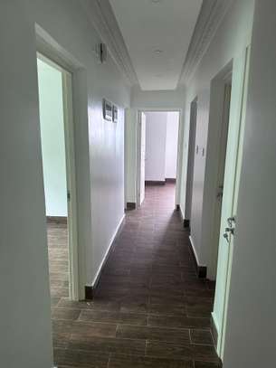 3 Bed Apartment with Swimming Pool in Kitisuru image 4