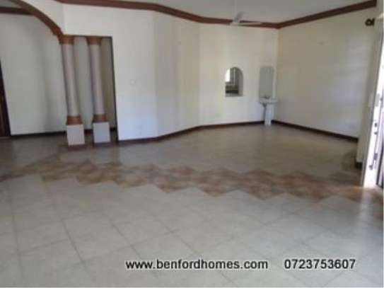 Furnished 3 Bed Apartment with En Suite at Area image 23
