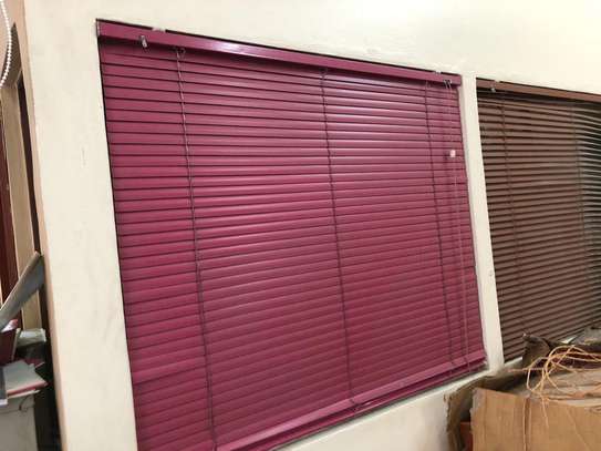 LOVELY COLORFUL OFFICE BLINDS image 2