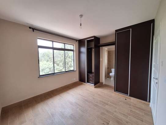 3 Bed Apartment with En Suite at Near Isk image 11