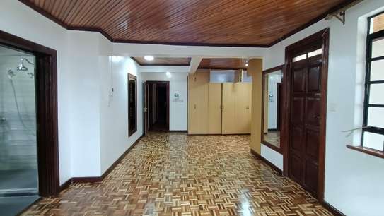 4 bedroom townhouse for rent in Nyari image 9