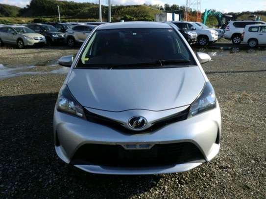 Toyota vitz new model( MKOPO/HIRE PURCHASE ACCEPTED) image 6