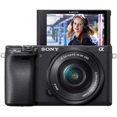Sony Alpha a6400 Mirrorless Digital Camera with 16-50mm Lens image 10