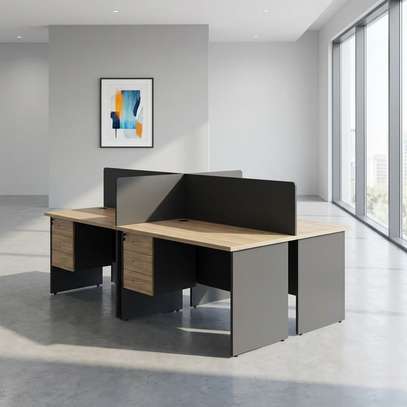 Workstations : Custom 4-Way Office Workstation image 3