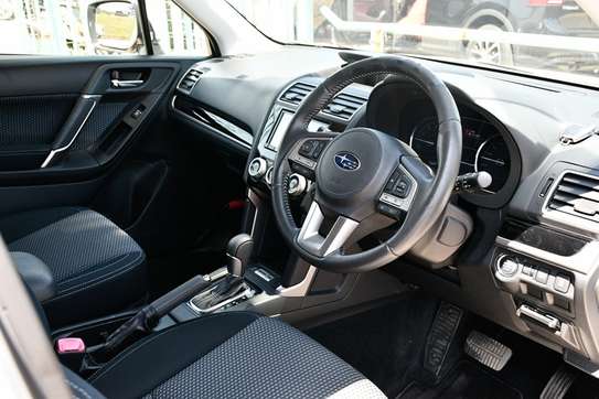 2016 Subaru Forester Non-Turbo image 4