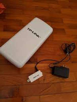 TP-Link 2.4GHz High Power Wireless Outdoor CPE TL-WA5210G image 3