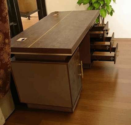Luxury Manager’s Office Desk –Boss Table for Executive Use image 2