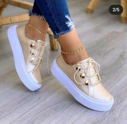 Ladies casual shoes image 2