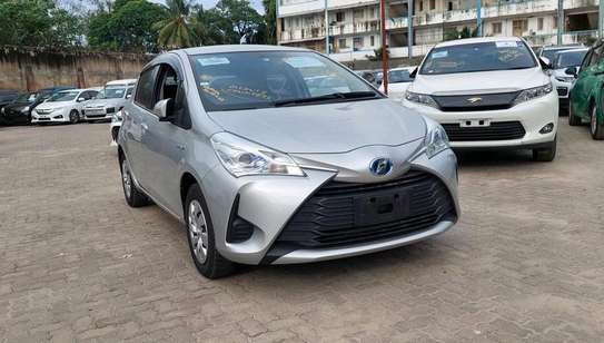 Toyota Vitz Hybrid 2016 image 5