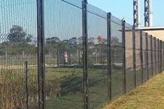 Electric Security Fences |  Electric fencing, security, animal management.Get quotes from security pros. image 4