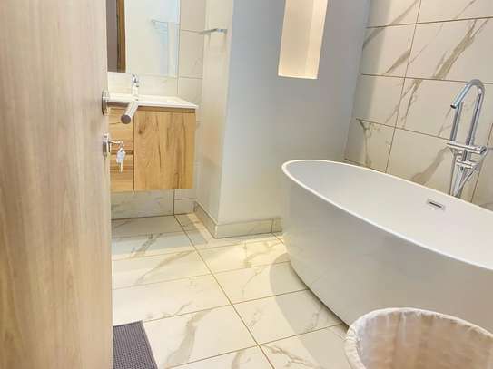 Serviced 2 Bed Apartment with En Suite at Two Rivers image 9