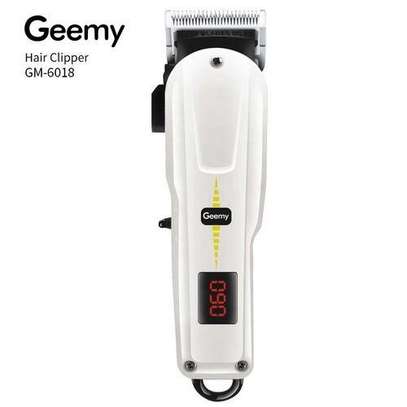 Geemy Rechargeable Cordless Shaving Machine image 2