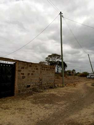 Selling plots at murera ideal for settlement image 3