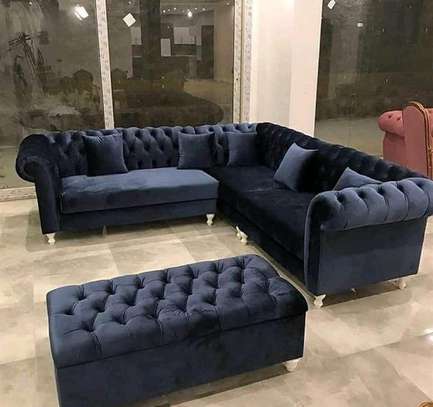 Tufted sofa/pouf image 1