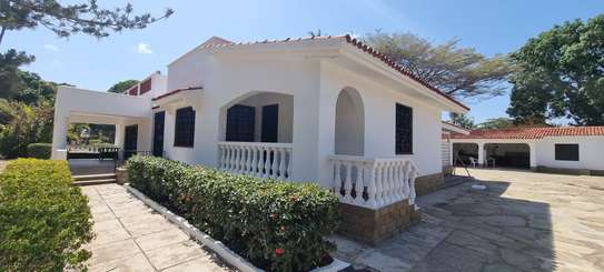 5 Bed Villa with En Suite at Animo Mtwapa image 18