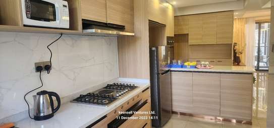 Serviced 3 Bed Apartment with En Suite in Riverside image 35