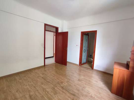 3 Bed Apartment with En Suite in Kilimani image 8