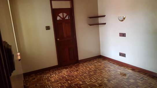 4 Bed Townhouse with Garden at Ndoto Road image 7