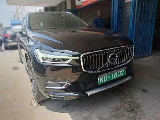 Volvo XC60 image 1