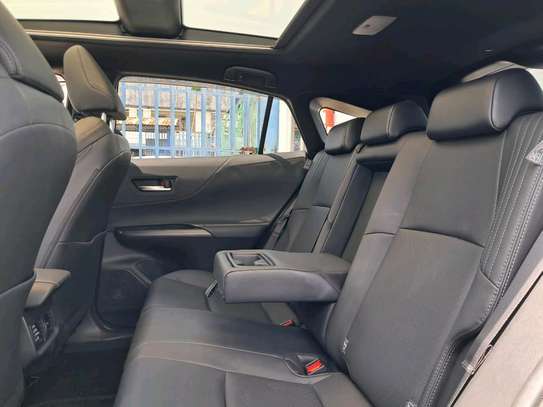 Toyota Harrier Premium sunroof 2021 hybrid image 4