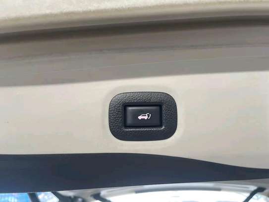 Nissan X-Trail white 2017 4wd image 11