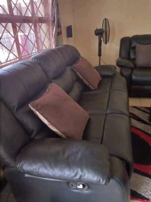 Recliner leather 7 seater image 2