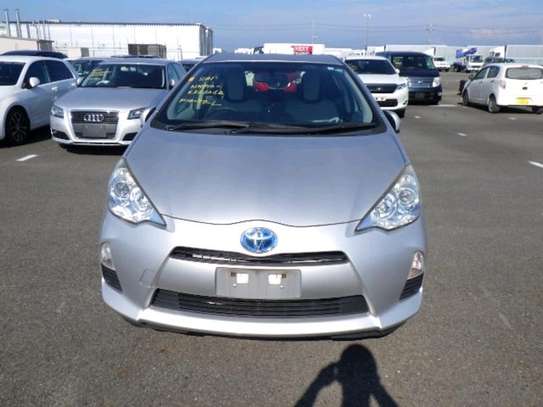 TOYOTA AQUA KDE (MKOPO/HIRE PURCHASE ACCEPTED) image 8