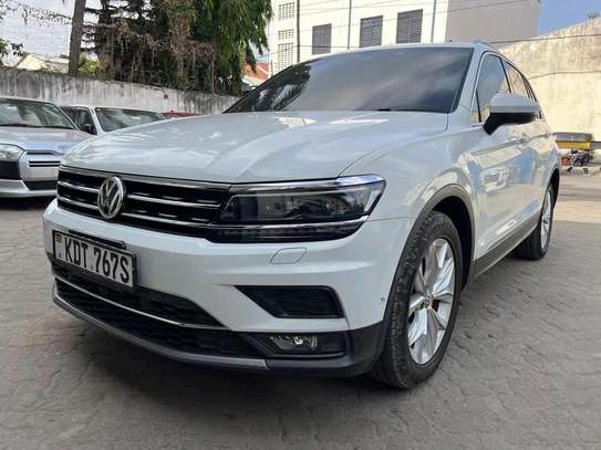 VOLKSWAGEN TIGUAN tsi SUNROOF 2018MODEL image 8