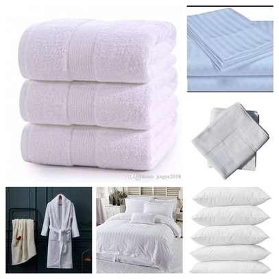Luxury hotel/spa beddings And towels image 1