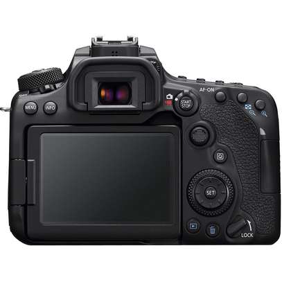 Canon EOS 90D DSLR Camera with 18-135mm Lens image 2