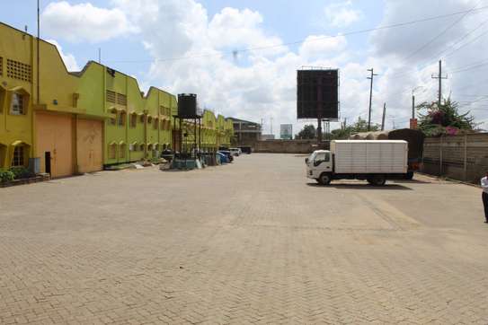 8,500 ft² Warehouse with Backup Generator in Embakasi image 2