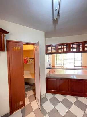 3 Bed Apartment with En Suite in Kileleshwa image 5