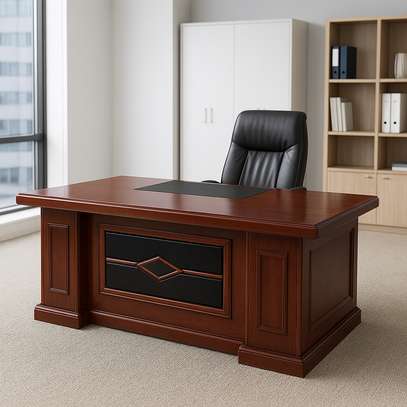 Office Desk: 1600mm mahogany Executive desk image 2