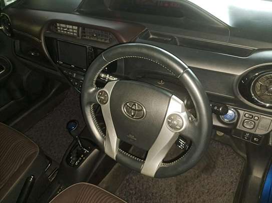 Toyota aqua hybrid image 3