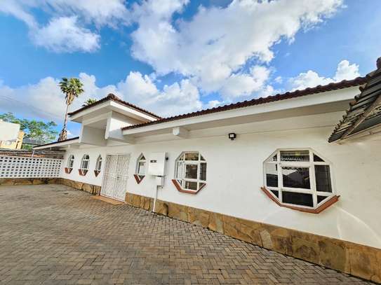 5 Bed House with En Suite at Lower Kabete image 10
