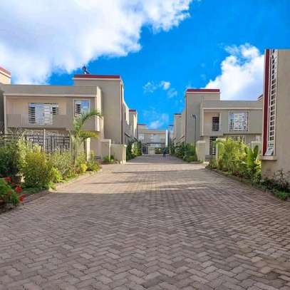 Four bedroom plus sq for sale kitengera image 11
