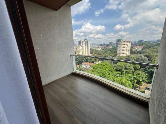Furnished 2 Bed Apartment with En Suite in Spring Valley image 8