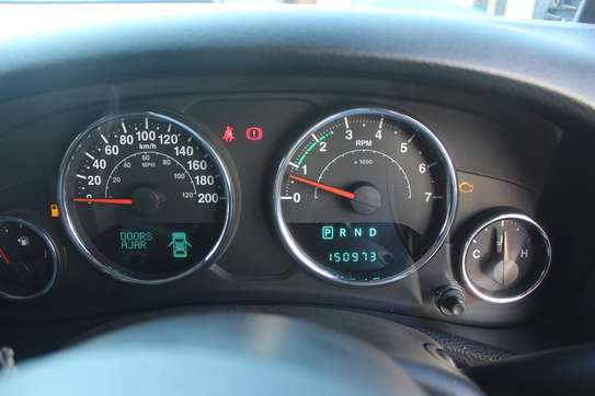 Jeep Wrangler Rubicon 2012 150,000 Kms image 11
