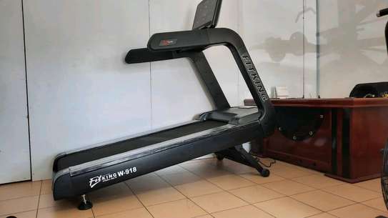 TREADMILL (commercial) image 1