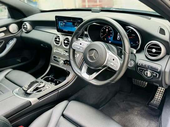 MERCEDES BENZ C200 EQ BOOST SUNROOF 2020MODEL image 3