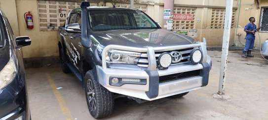 Toyota Hilux 4wd double cabin 2018 image 3