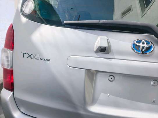 Toyota succeed, hybrid system, 2020 model,  txg package image 2