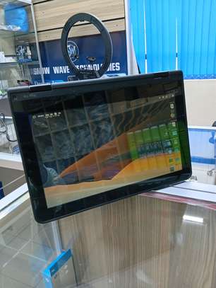 Lenovo Thinkpad Yoga 11E Celeron image 9
