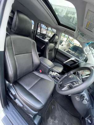Toyota land Cruiser Prado TX-L Diesel 2018 image 6