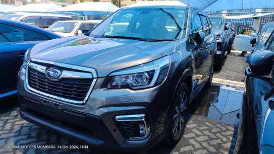 Subaru forester New shape 2018 image 3