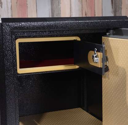 28kg Fireproof Office Safe with Secure Lock image 7