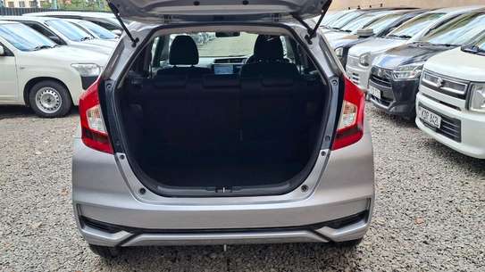 Honda Fit EX Hybrid Silver Color 2018 model fully loaded. image 4