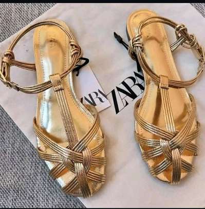 summer sandals image 3