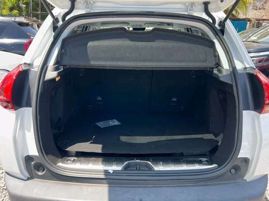 Peugeot 2008 2019 model image 7