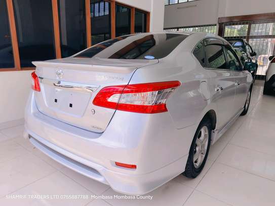 Nissan sylphy Silver 2018 S-Touring image 2